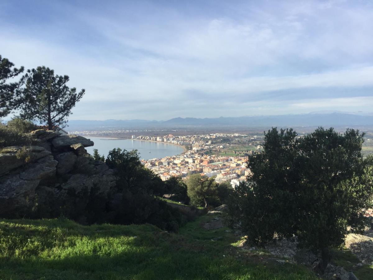 Appartement Standing 58M Plage A 3Mn En Voiture Roses Bagian luar foto