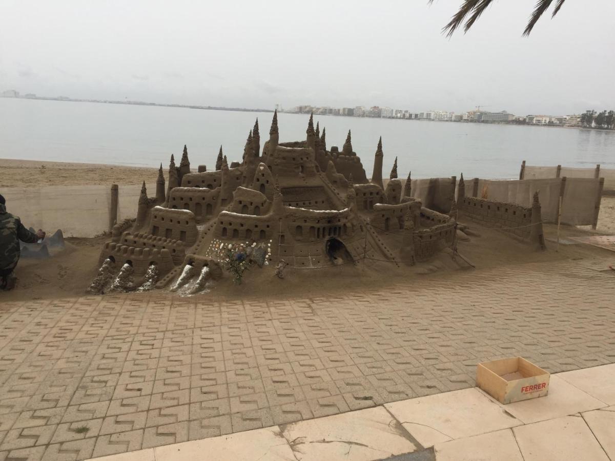 Appartement Standing 58M Plage A 3Mn En Voiture Roses Bagian luar foto