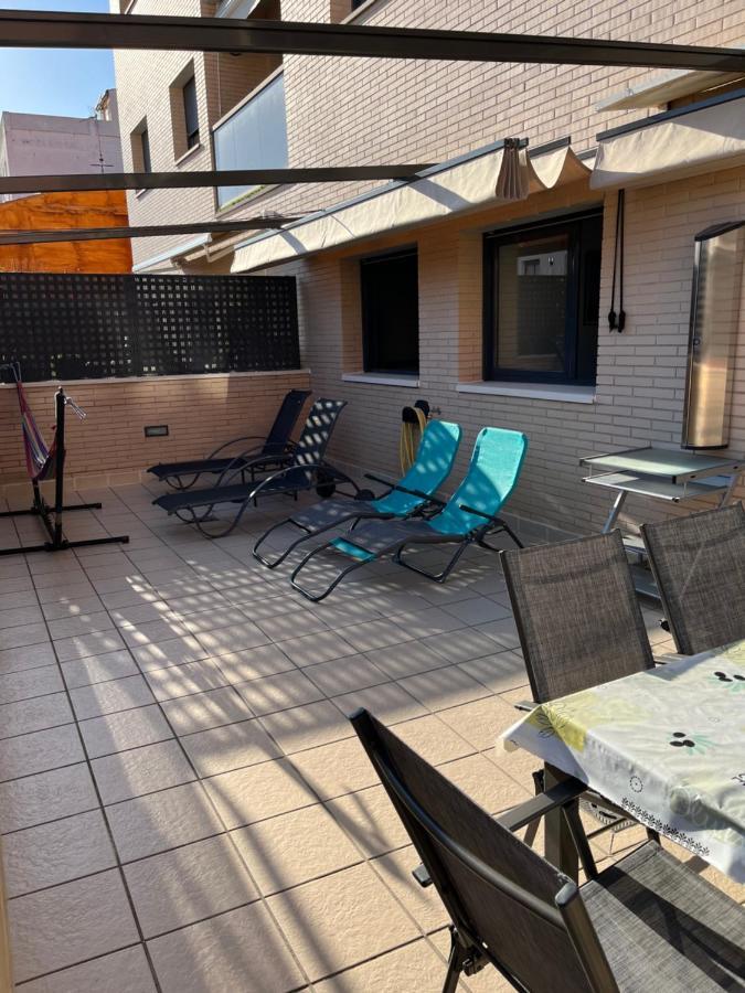 Appartement Standing 58M Plage A 3Mn En Voiture Roses Bagian luar foto