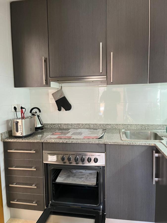 Appartement Standing 58M Plage A 3Mn En Voiture Roses Bagian luar foto