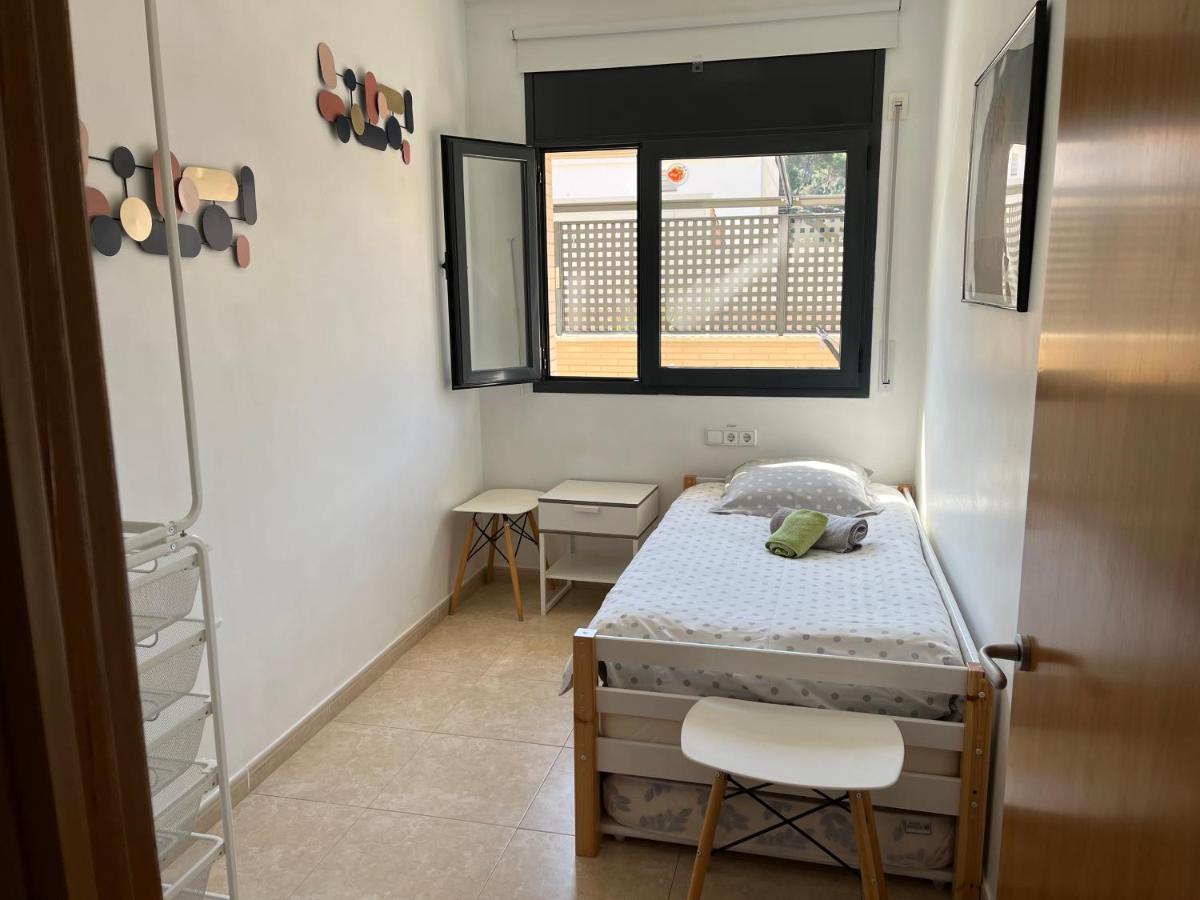 Appartement Standing 58M Plage A 3Mn En Voiture Roses Bagian luar foto
