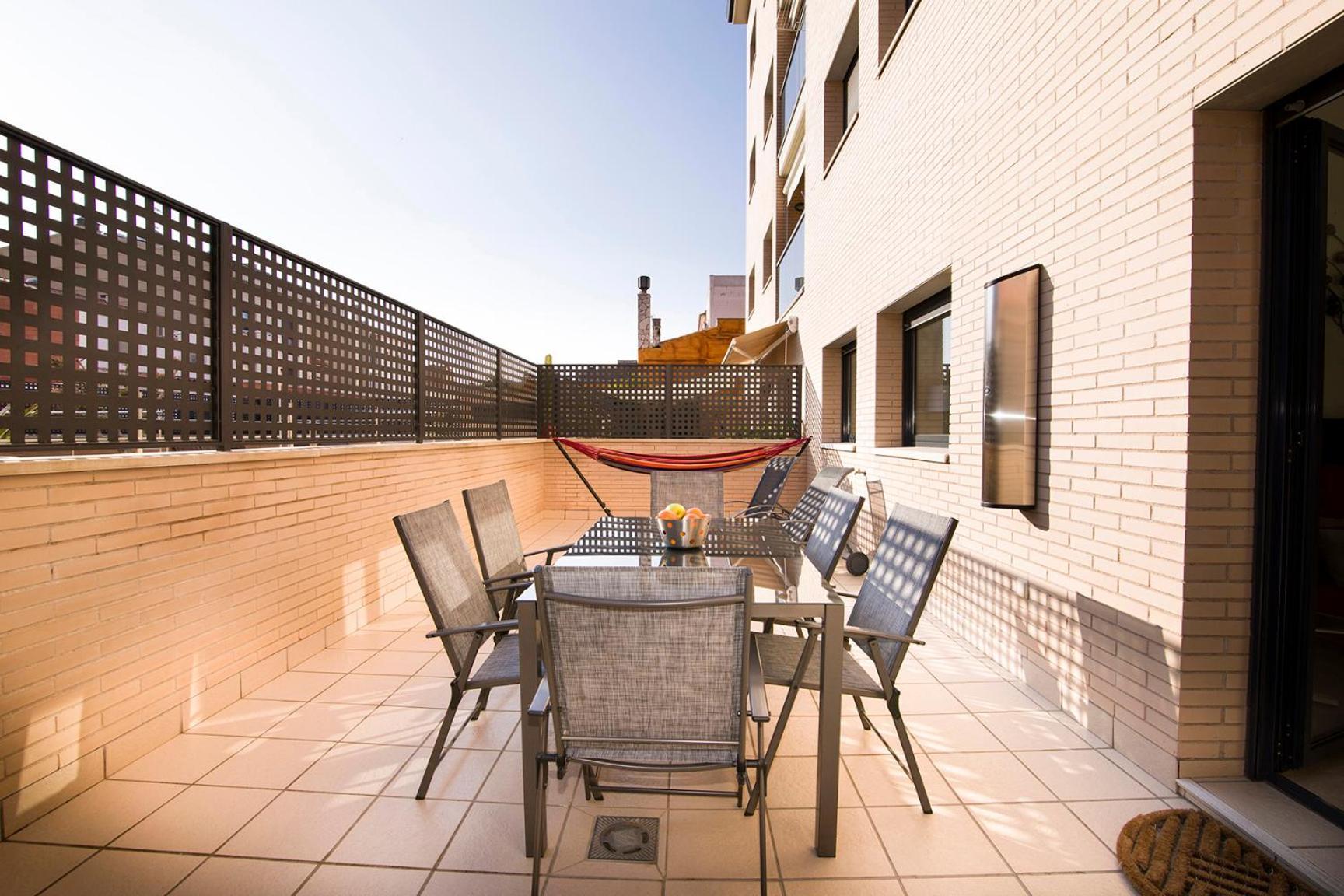 Appartement Standing 58M Plage A 3Mn En Voiture Roses Bagian luar foto